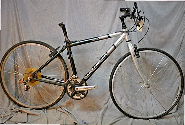 2005 Gary Fisher Tiburon City Hybrid Bike 18" Large Touring V-Brakes!