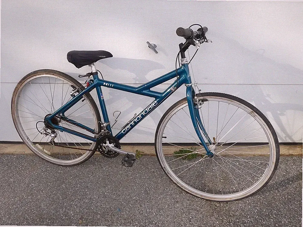 CANNONDALE H400 Road Bike - 21 Speed - 18" Frame - 700C Wheels - Good Condition